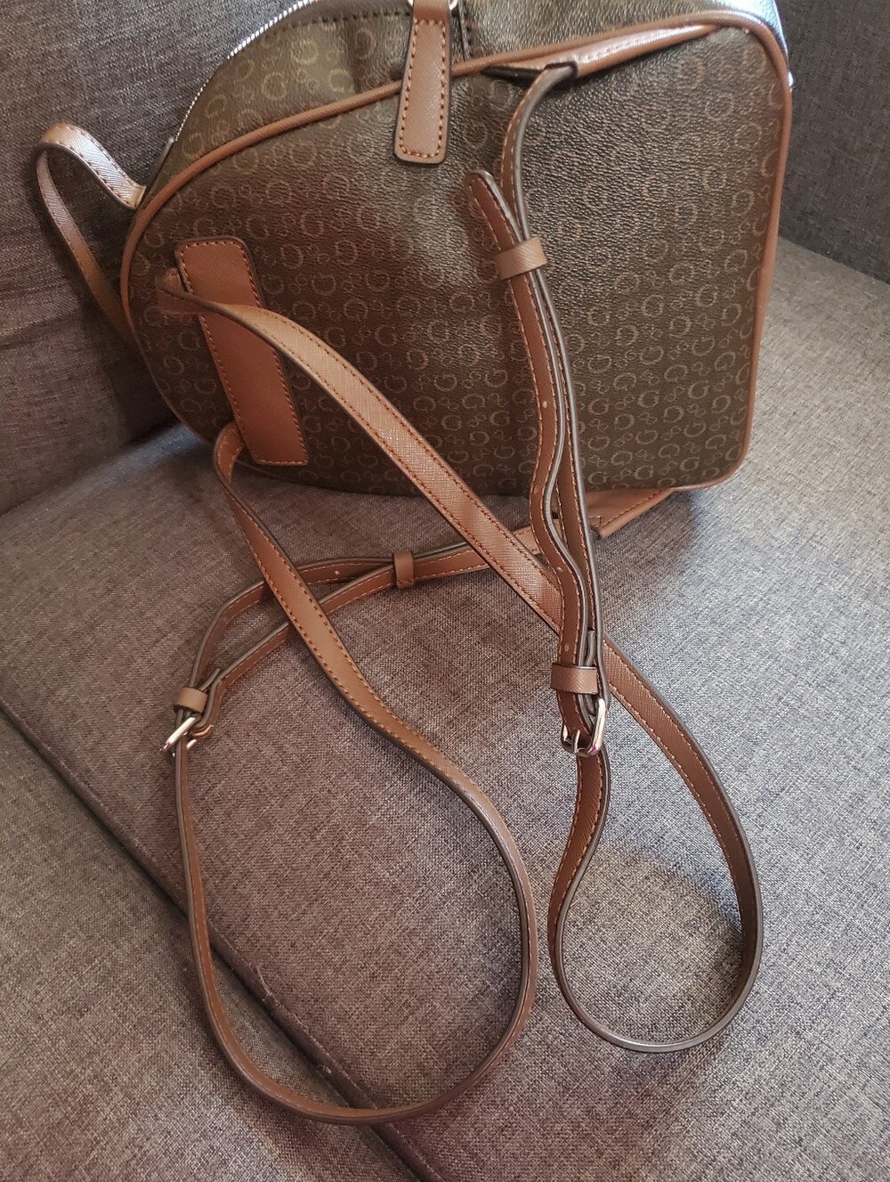 NEW GUESS Backpack - Picture 9 of 9
